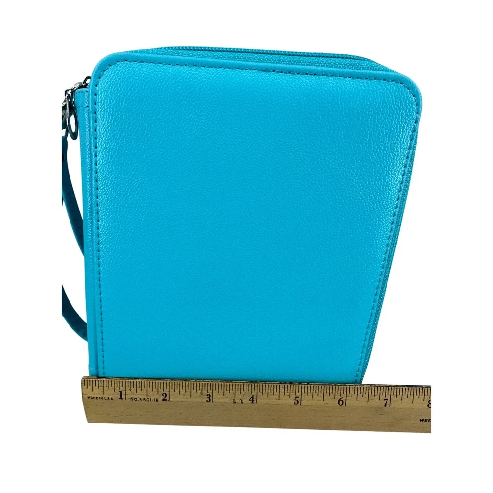 Unbranded teal zippered